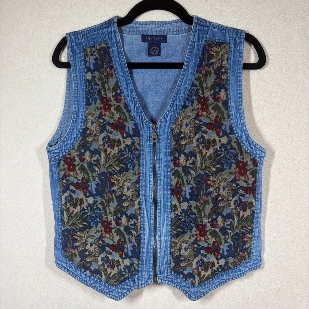 Life Style Womens Denim Tapestry Floral Vest Med Cottagecore Prairie Boho Whimsy
